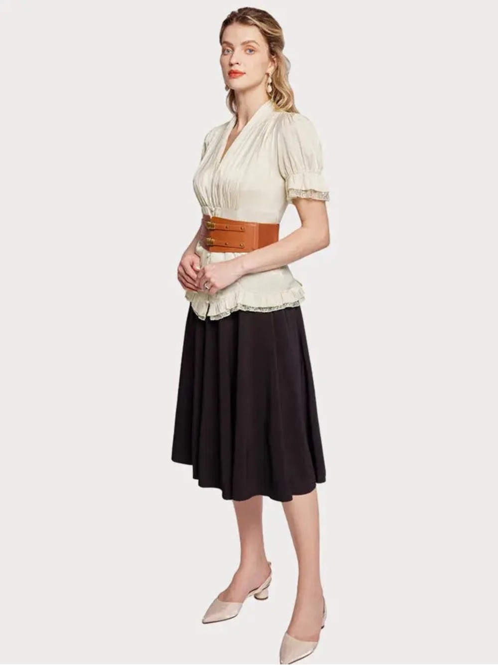 Scarlet Darkness Ladies Victorian Blouse Lace Up Pleated Shirt in Apricot Medium - Picture 4 of 10
